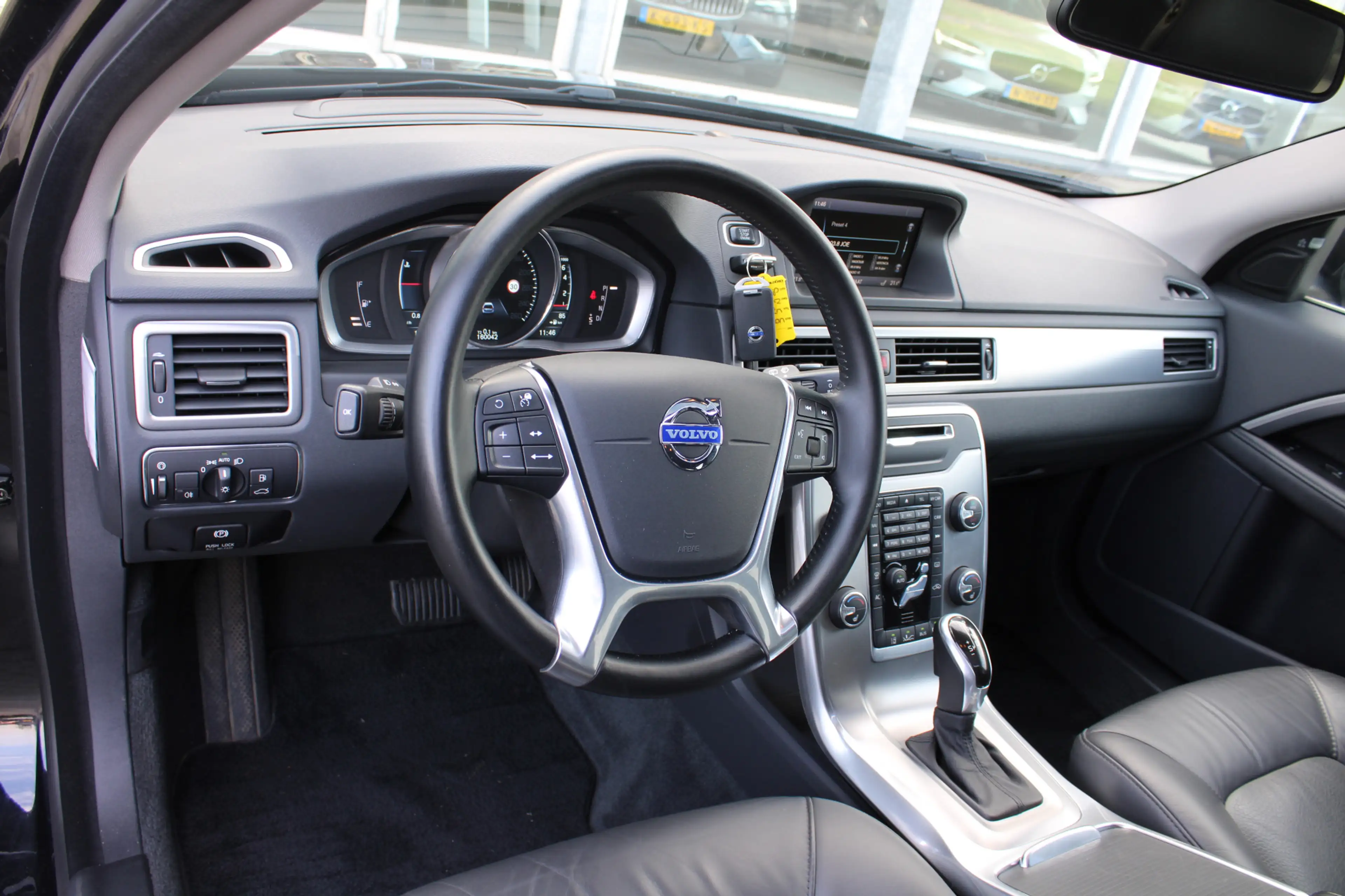 Volvo V70 T4 180PK Automaat Summum | Afn. Trekhaak | Schuif/ — photo 12