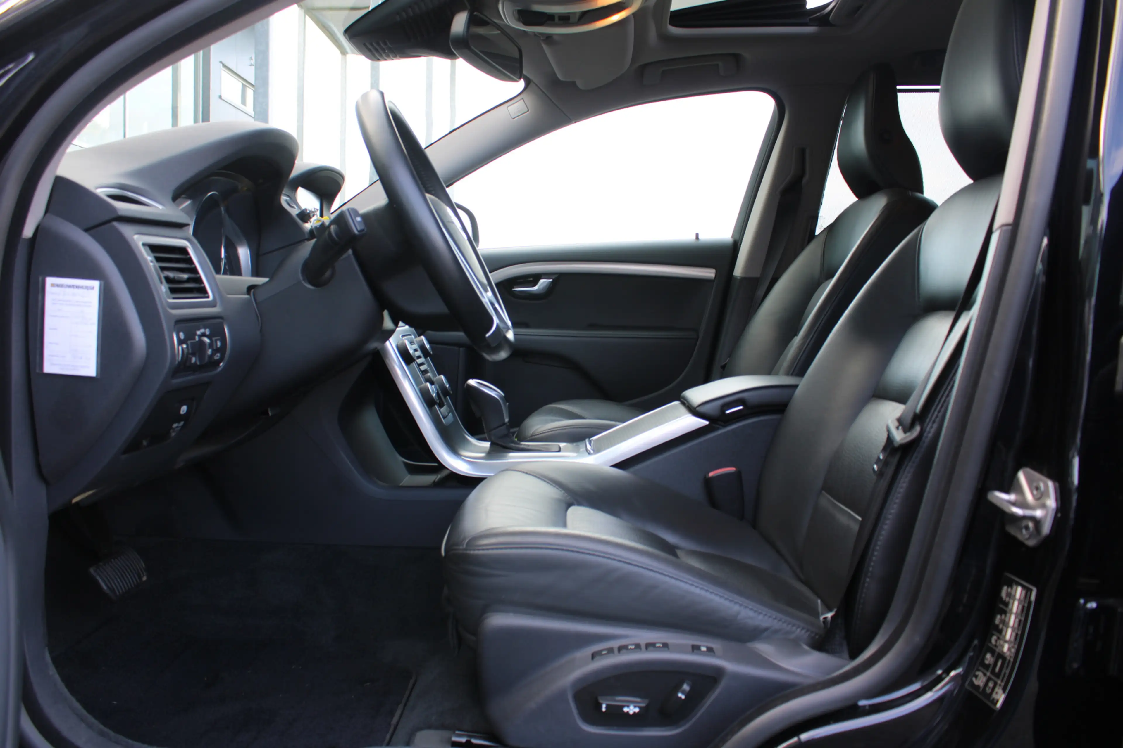 Volvo V70 T4 180PK Automaat Summum | Afn. Trekhaak | Schuif/ — photo 13