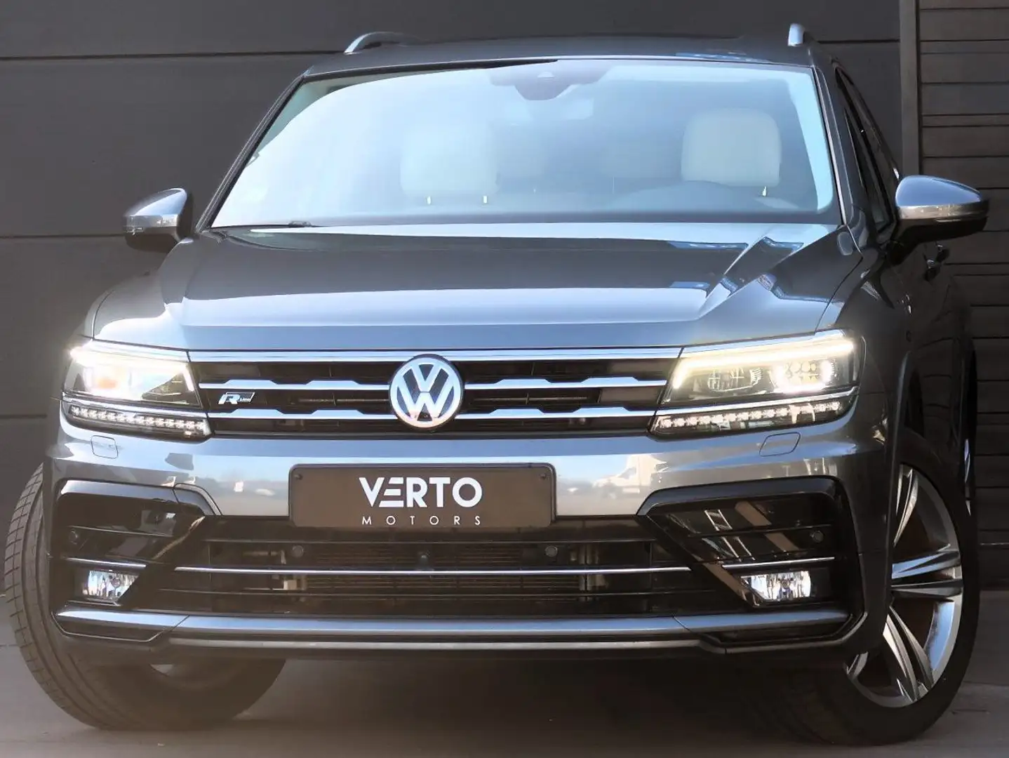 Volkswagen Tiguan Allspace Tiguan Allspace TSI DSG R-Line Gris - 2