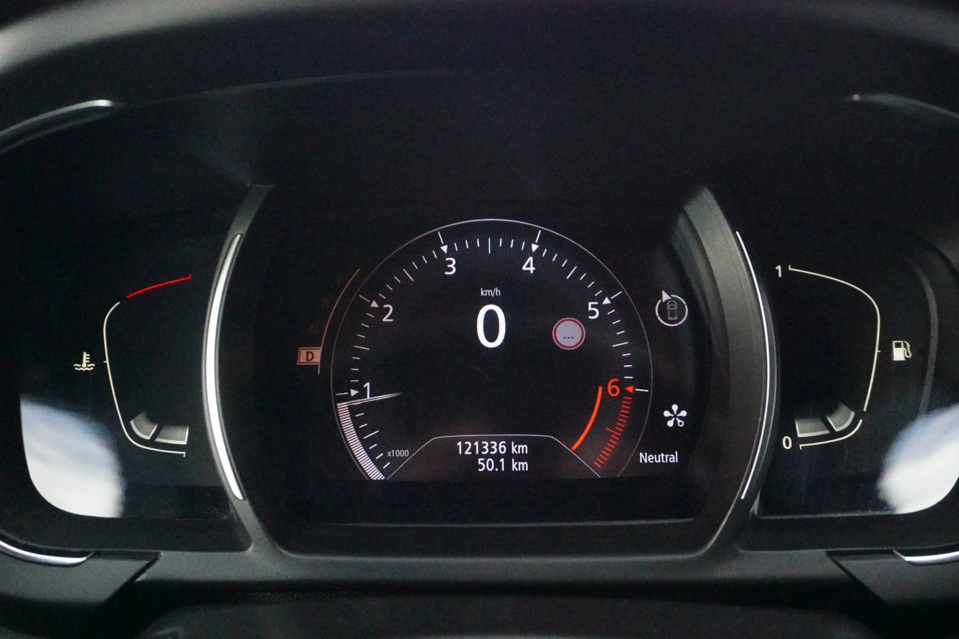 Renault Grand Scenic 1.3 TCe Bose 7p. / Trekhaak / Massage / Climate co — photo 13