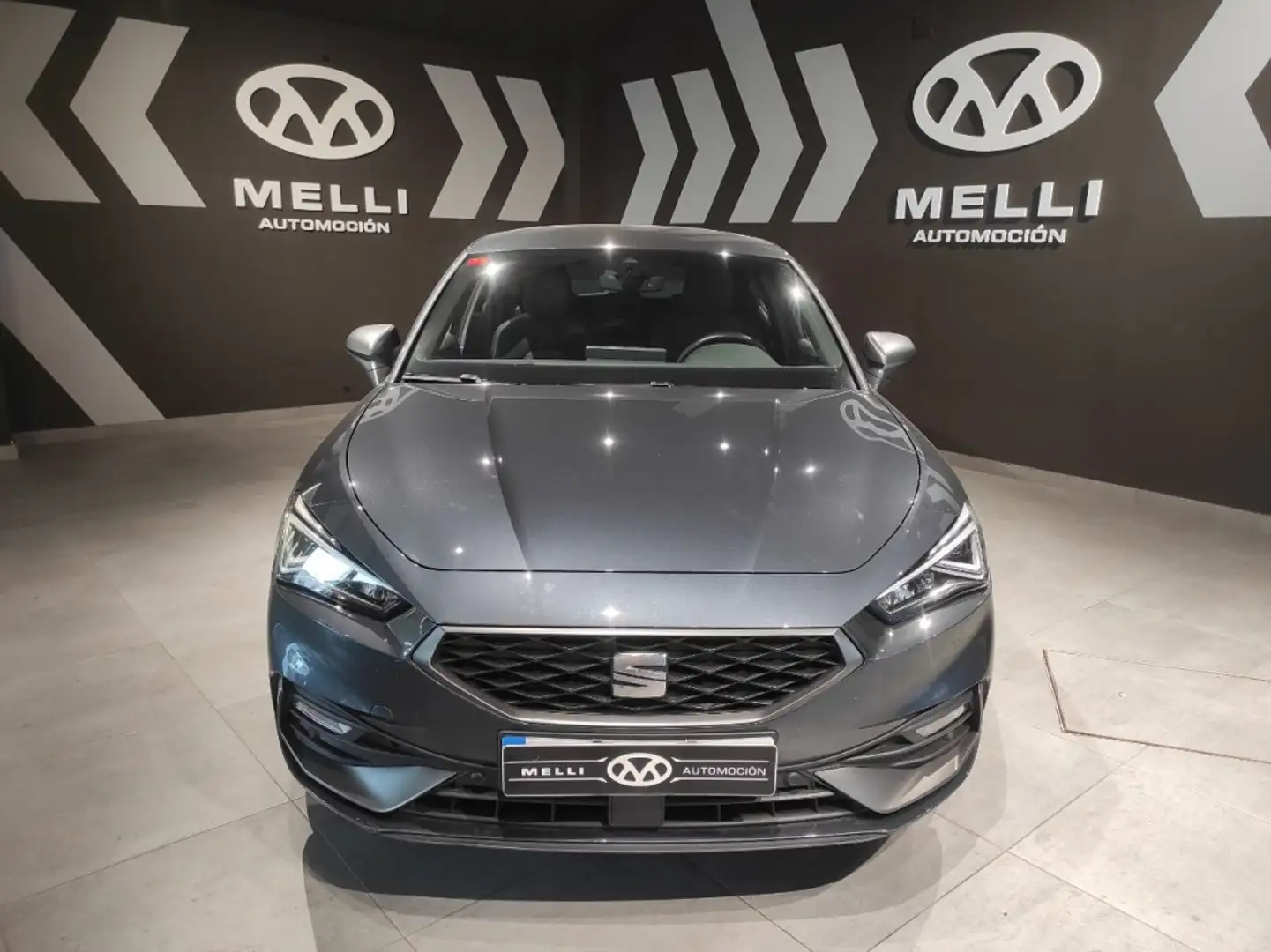 SEAT Leon 1.5 TSI S&S FR Launch Pack L 150 Gris - 1