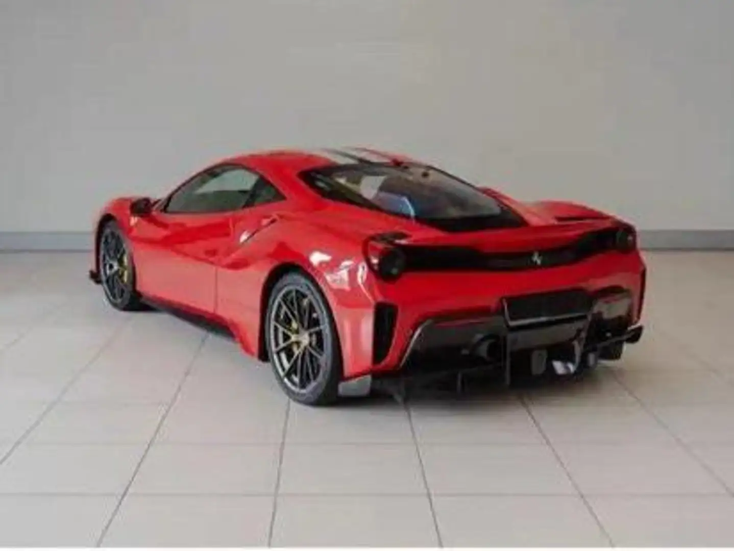 Ferrari 488 Pista Rosso - 2