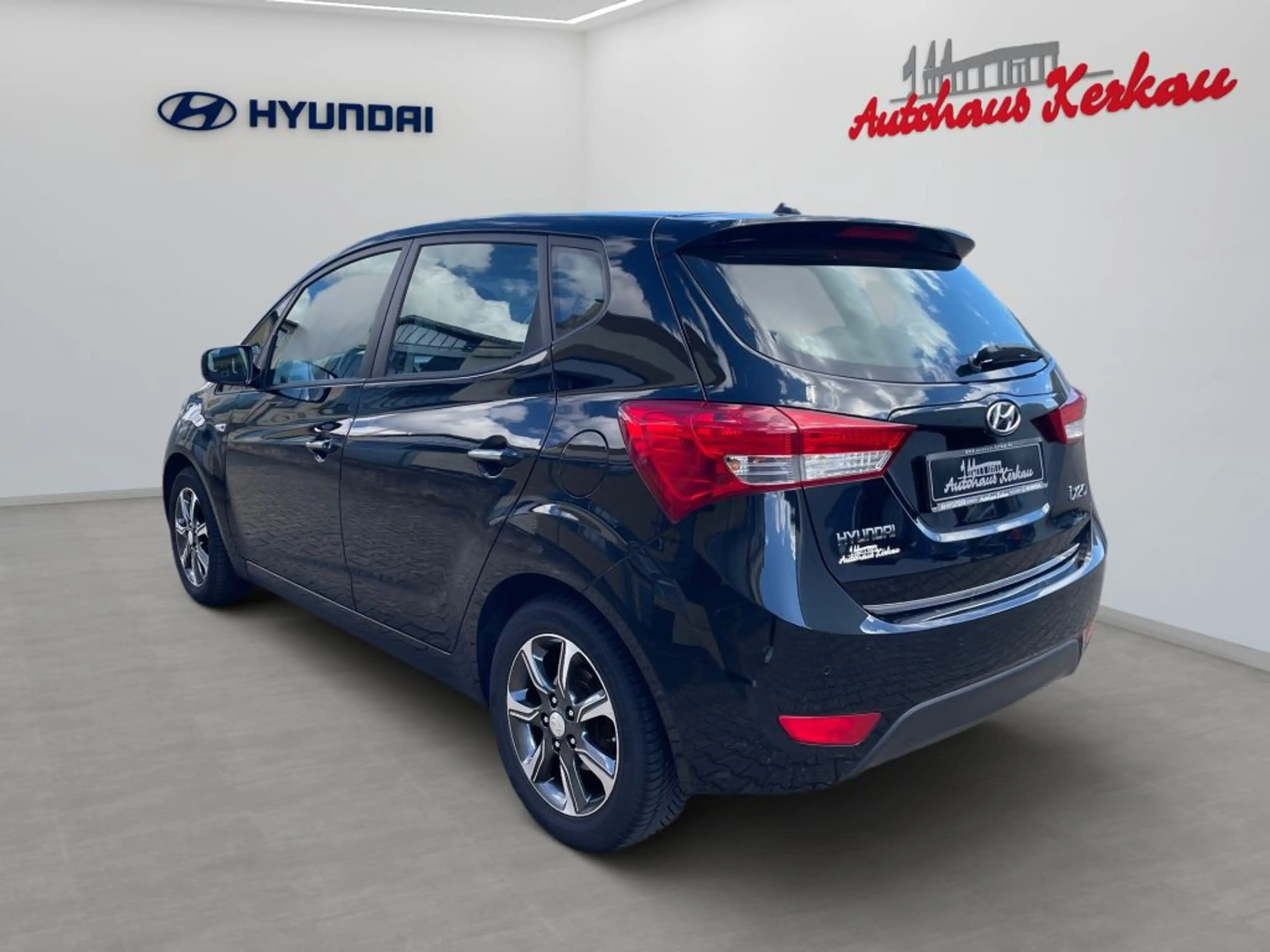 Hyundai iX20 1.4 blue YES! Silver — photo 4