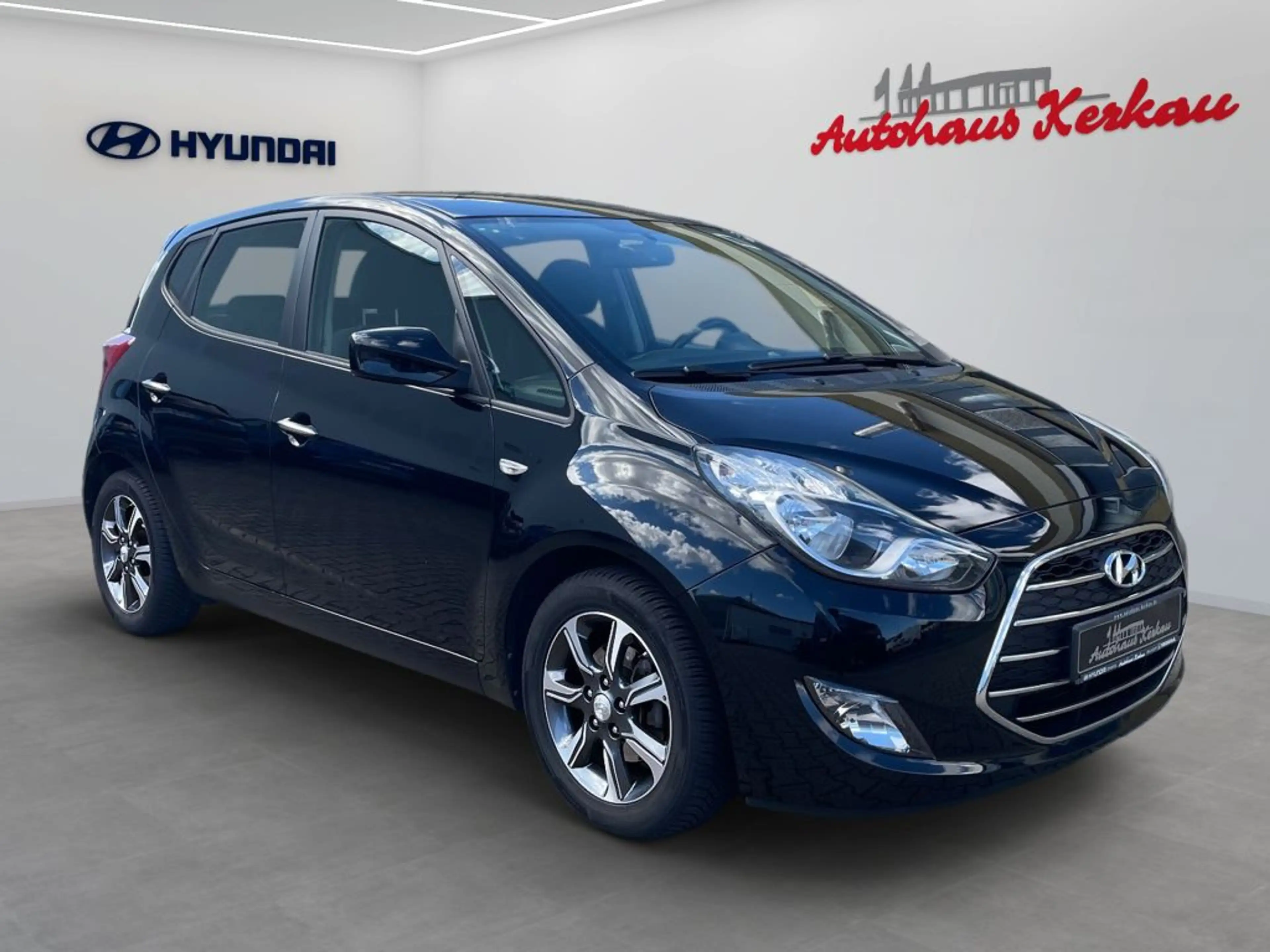 Hyundai iX20 1.4 blue YES! Silver — photo 2