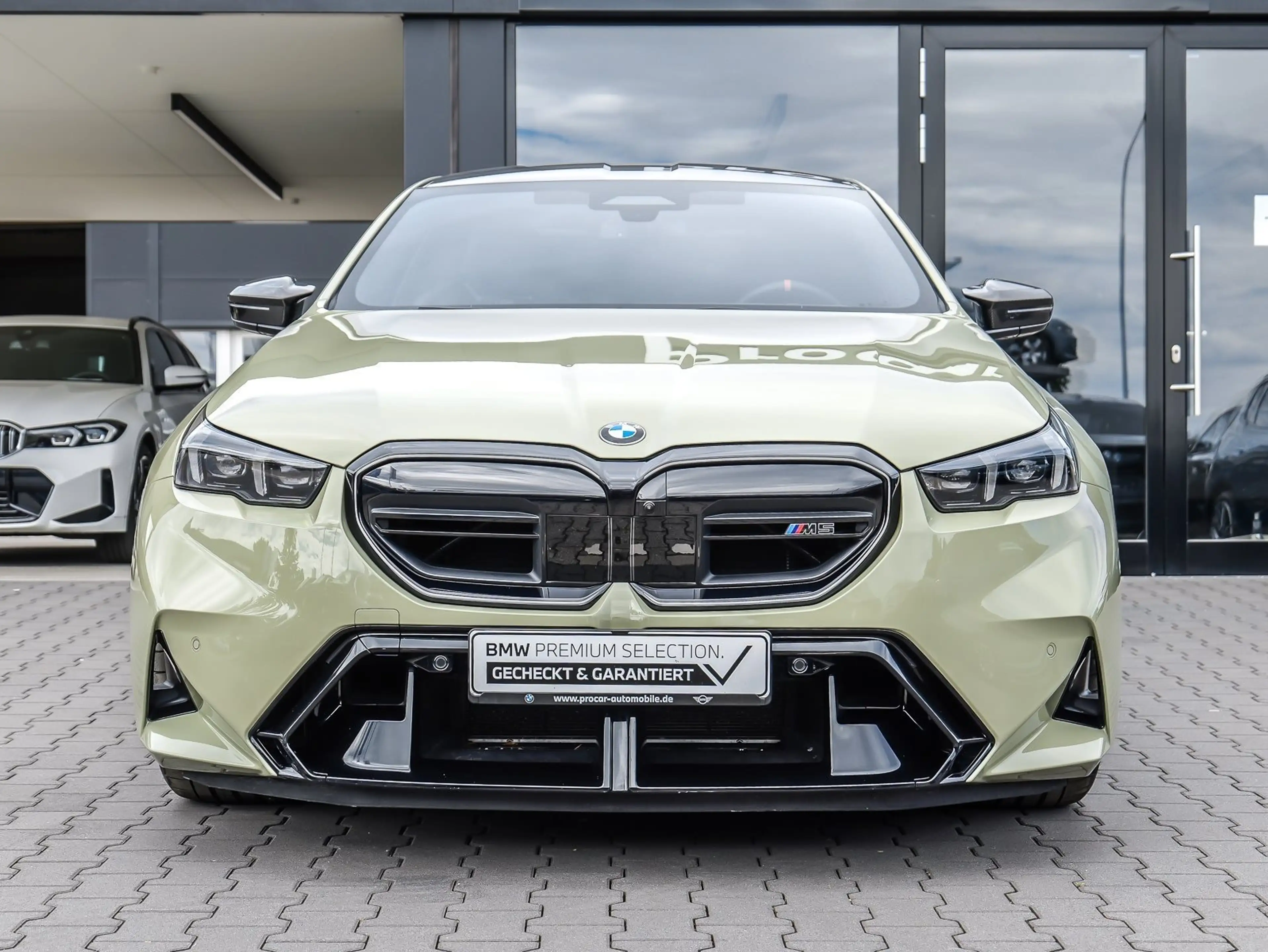 BMW M5 Limousine — photo 9