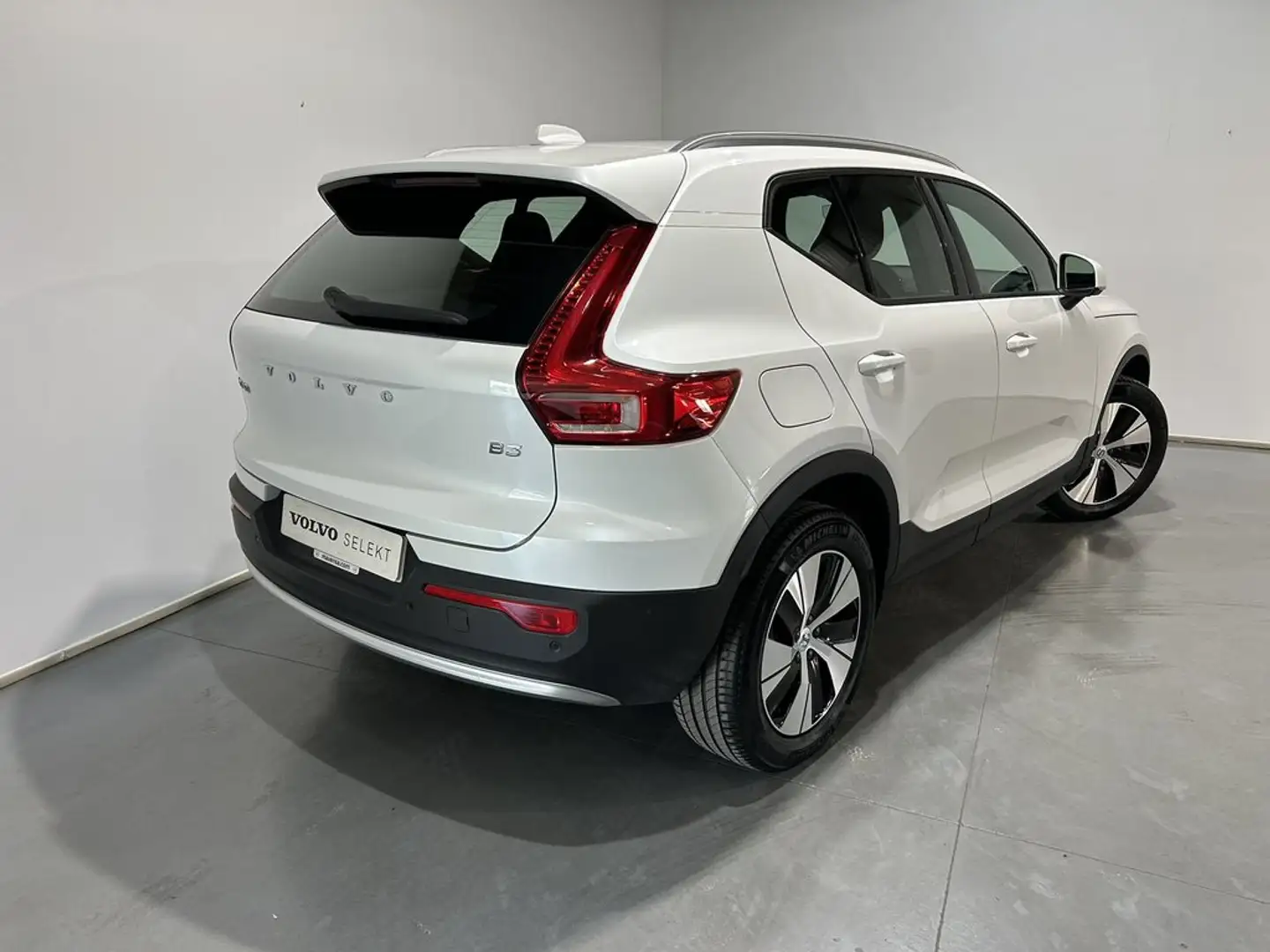 Volvo XC40 2.0 B3 G Auto Core Blanco - 2