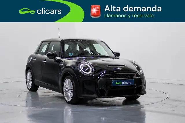 Mini Hatch view 3