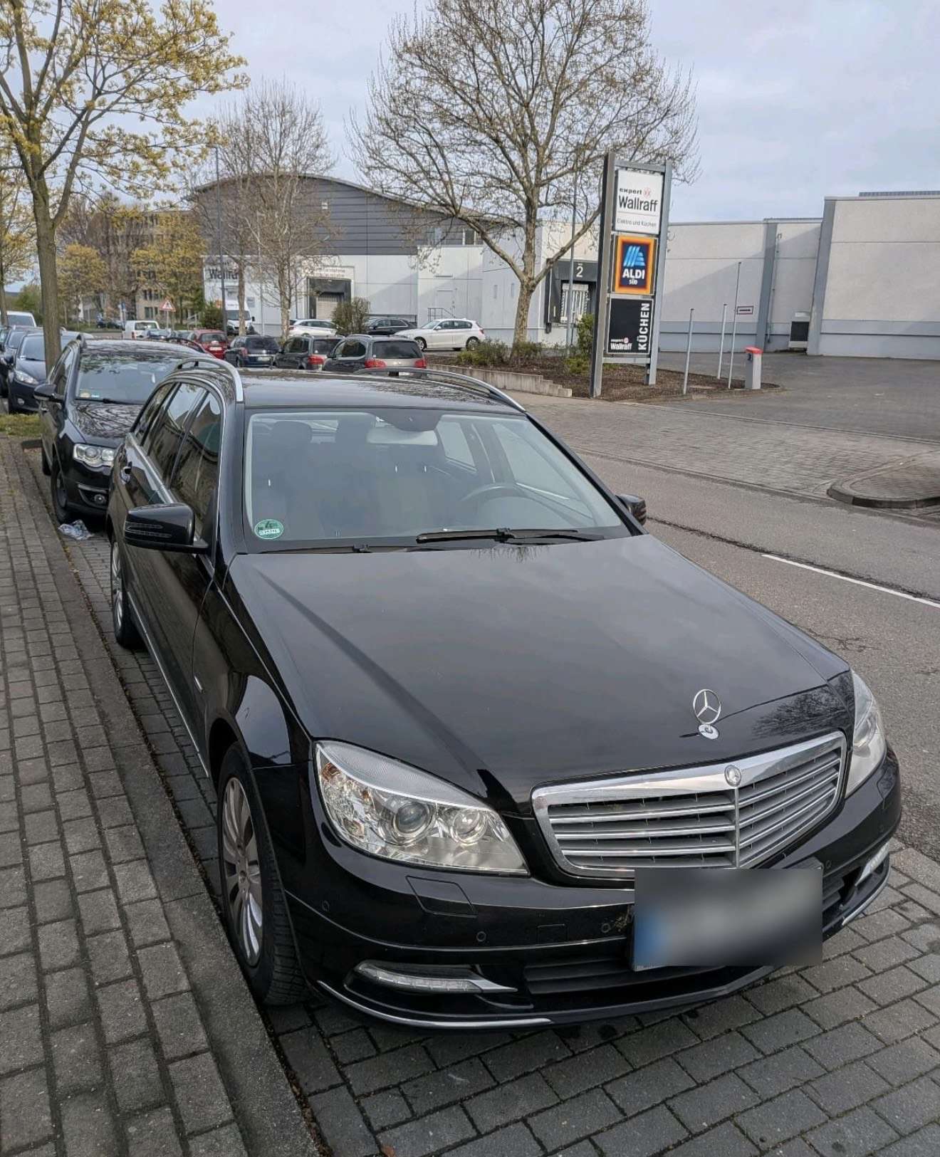 Second hand Mercedes Benz C-Class 