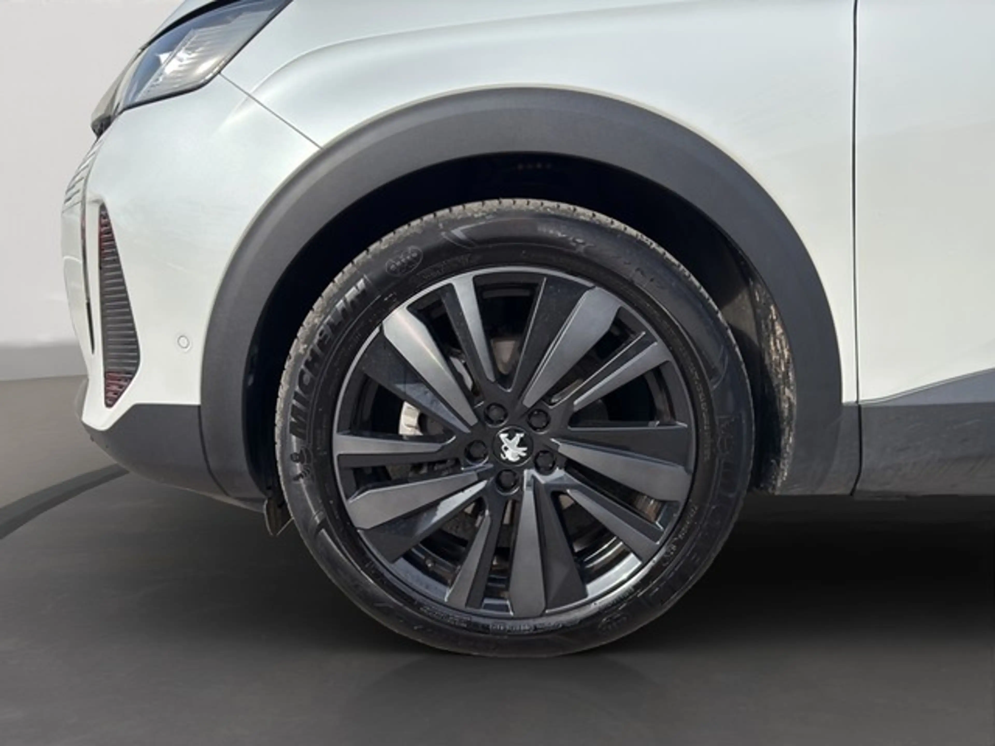 Peugeot 5008 Hybrid 136 GT PANO NAVI PDC SHZ KAMERA KLIMAAT — photo 7
