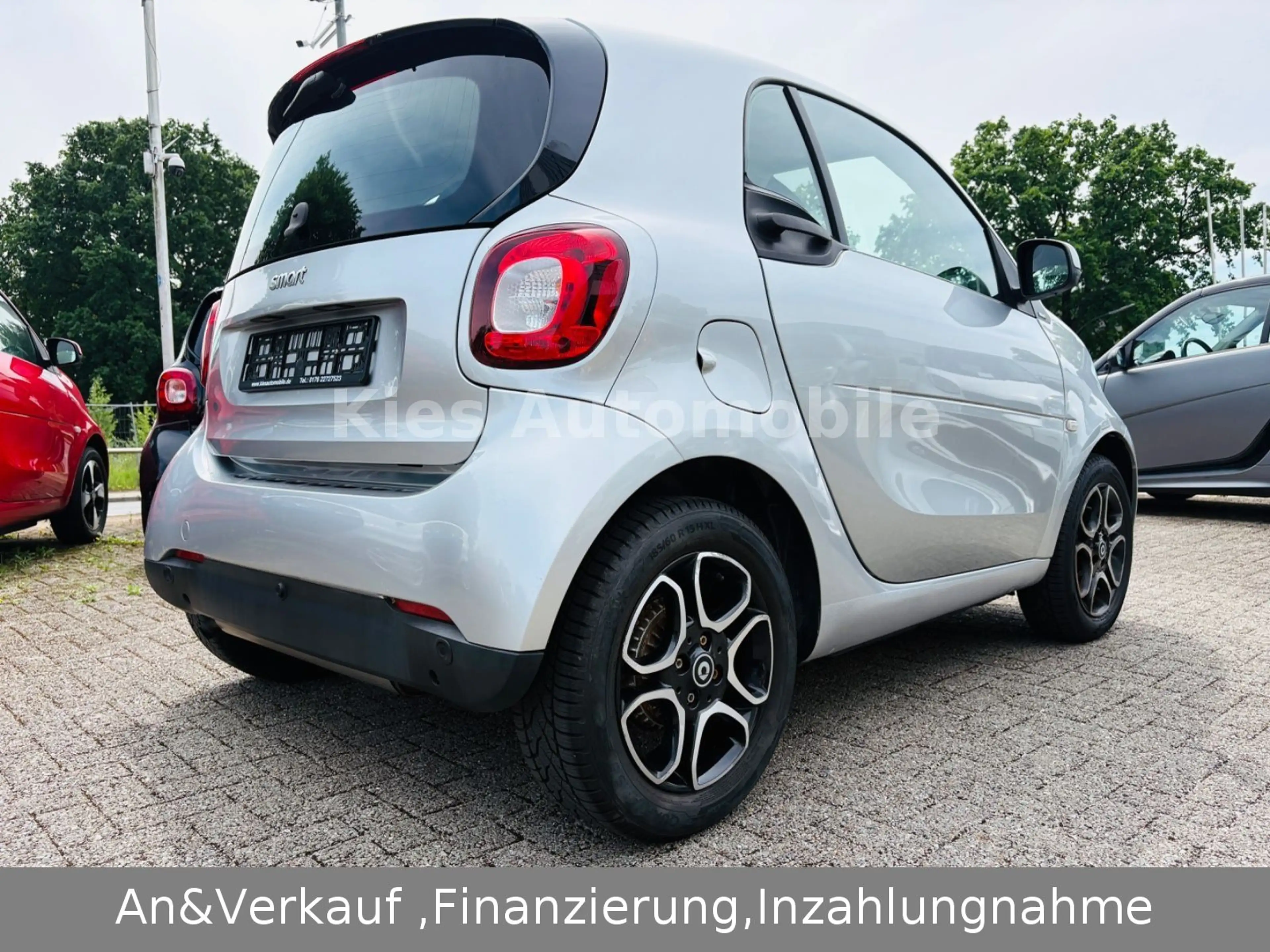 smart forTwo Passion AUTOM/PANO/KLIMA/1.HAND/ALLWETTER — photo 6