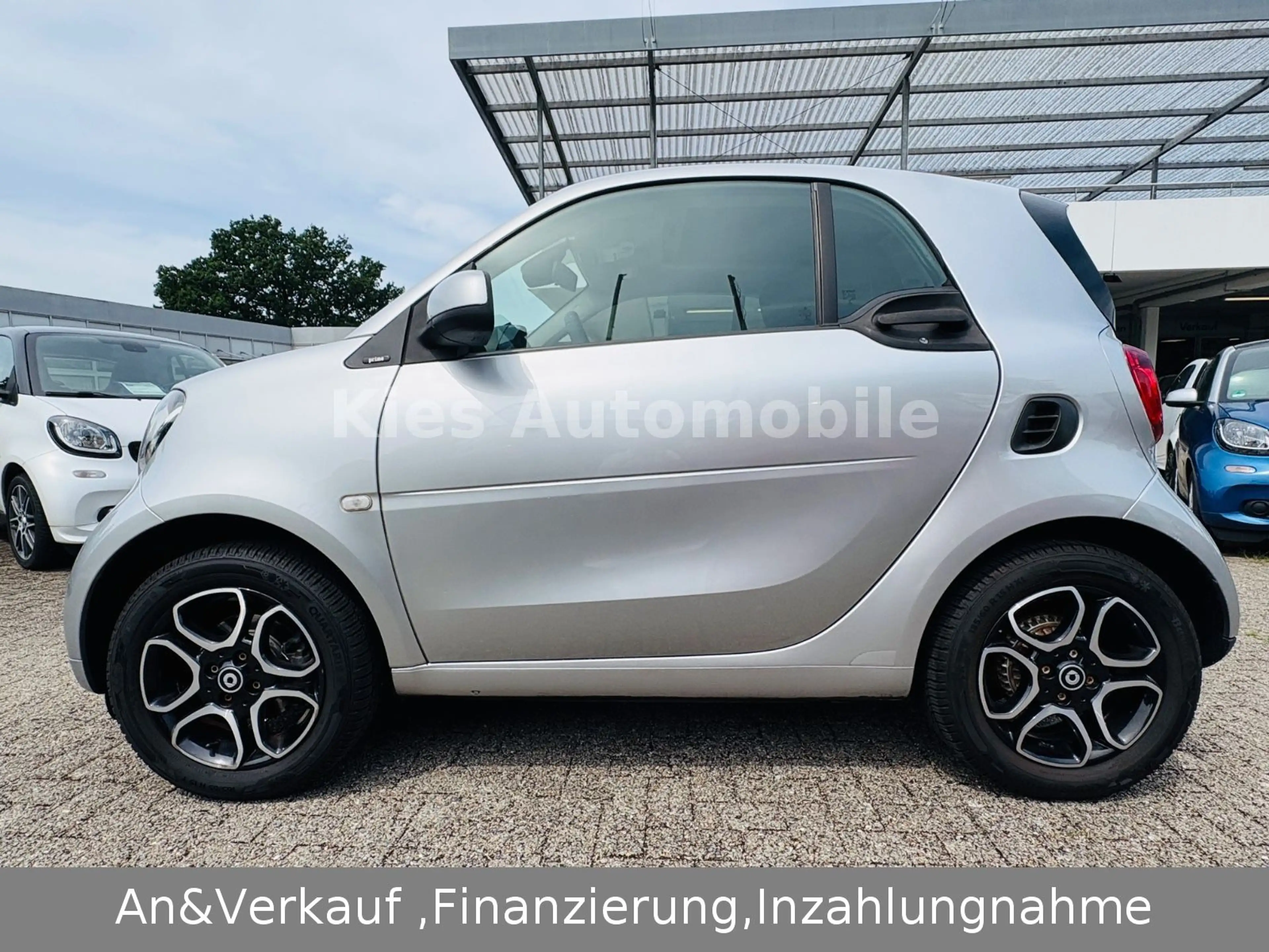 smart forTwo Passion AUTOM/PANO/KLIMA/1.HAND/ALLWETTER — photo 3