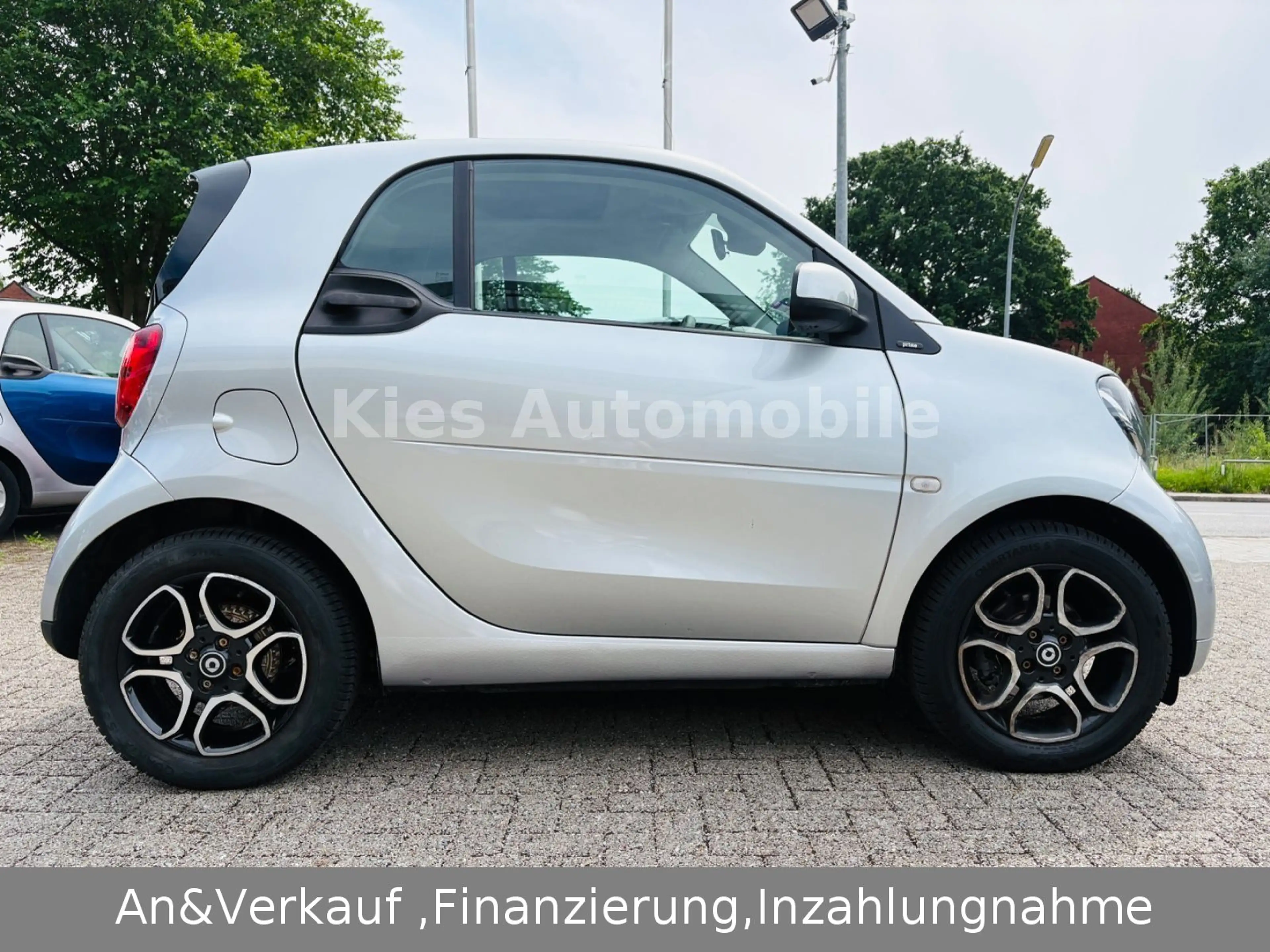 smart forTwo Passion AUTOM/PANO/KLIMA/1.HAND/ALLWETTER — photo 8
