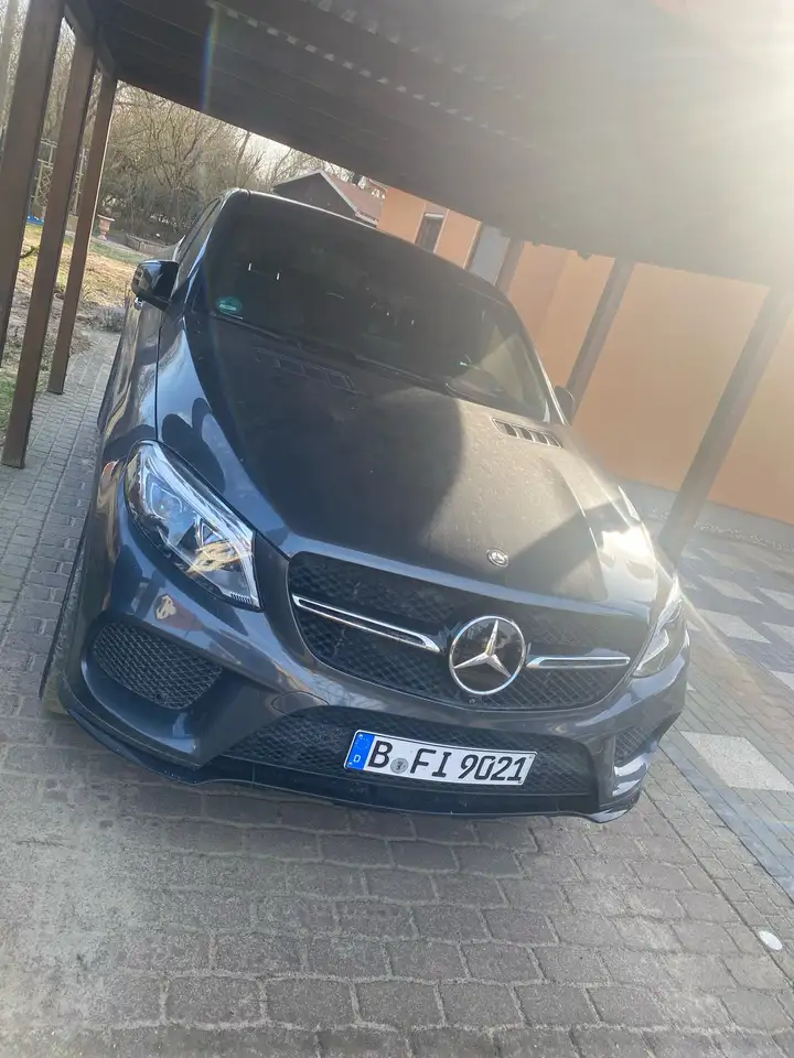 Mercedes-Benz GLE 400