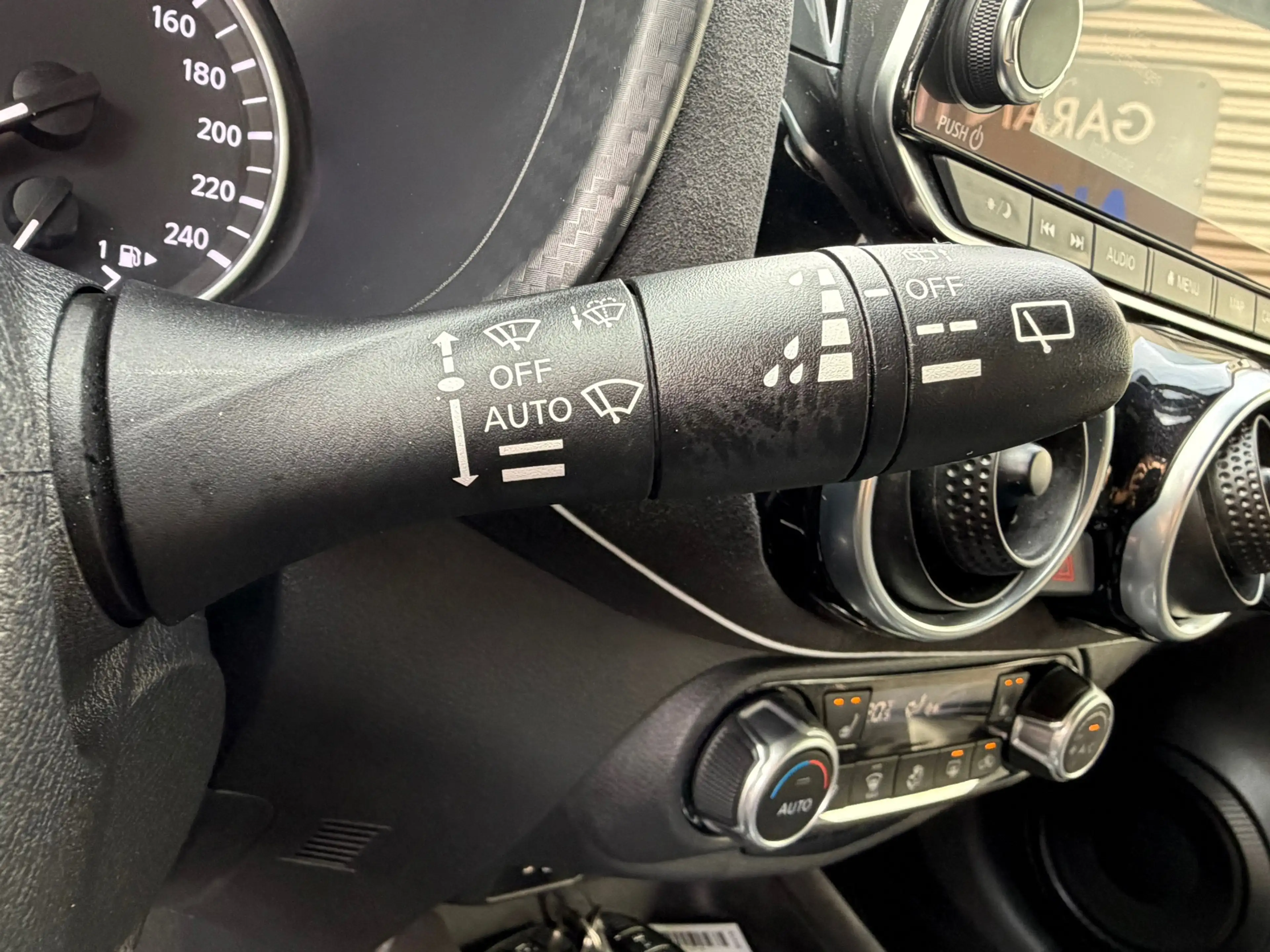 Nissan Juke 1.0 DIG-T N-Design 117PK Automaat,TwoTone,Navi,Cli — photo 37