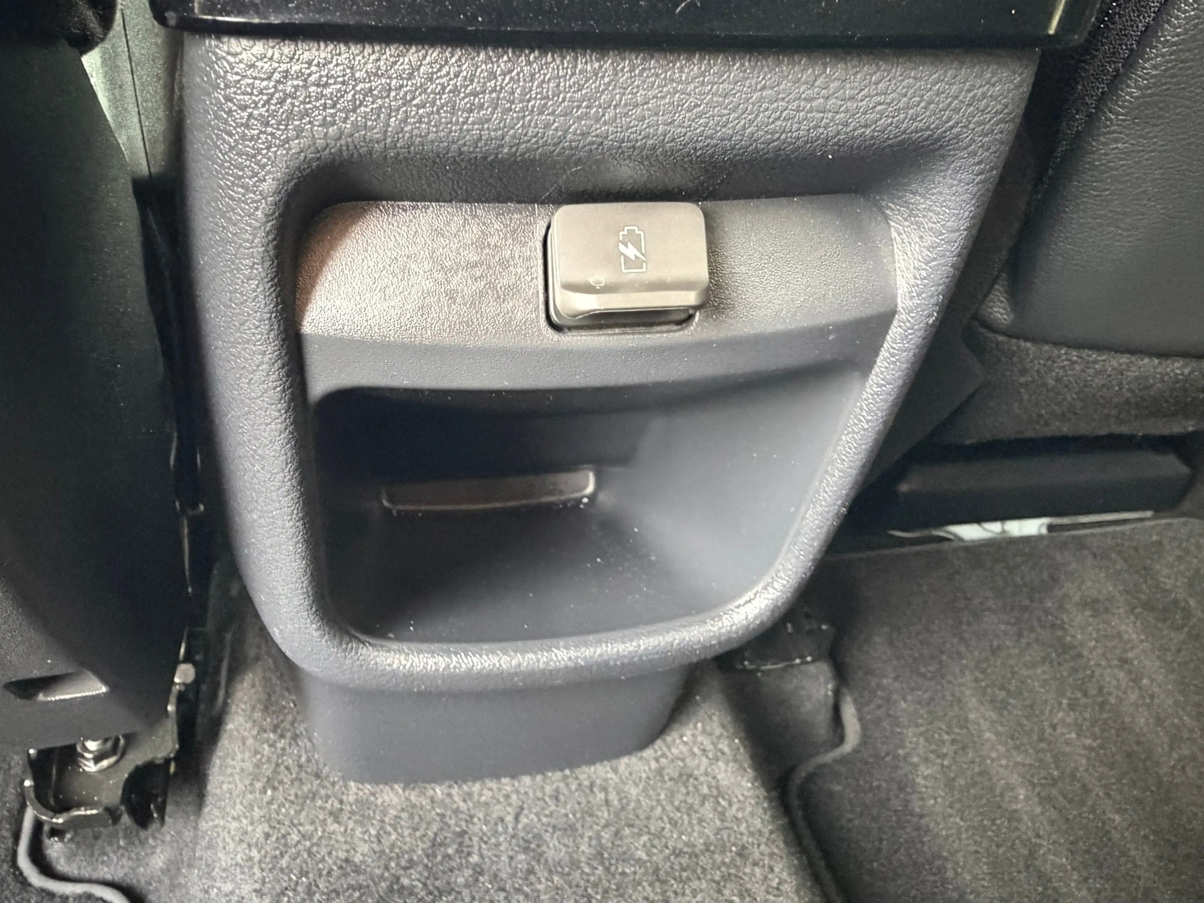 Nissan Juke 1.0 DIG-T N-Design 117PK Automaat,TwoTone,Navi,Cli — photo 13
