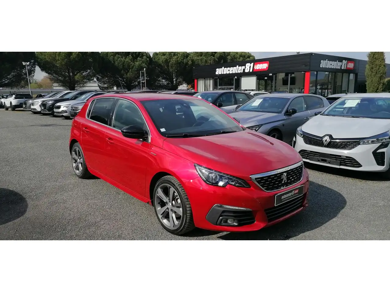 Peugeot 308 1.2i PTech 130 EAT8 GT Line +CAMERA