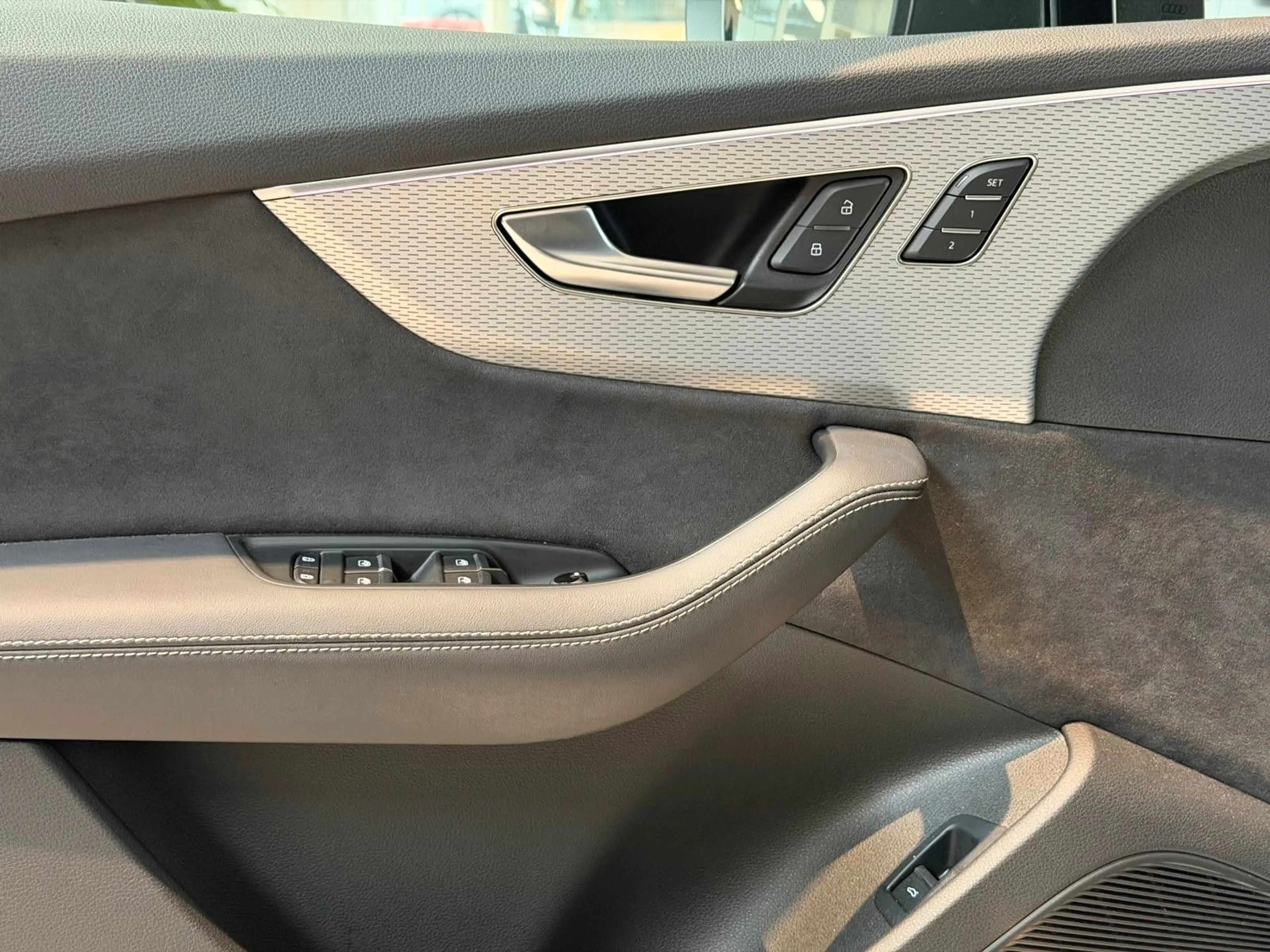 Audi Q7 50 TDI quattro S line/Pano/7-Sitzer/1.Hand — photo 9