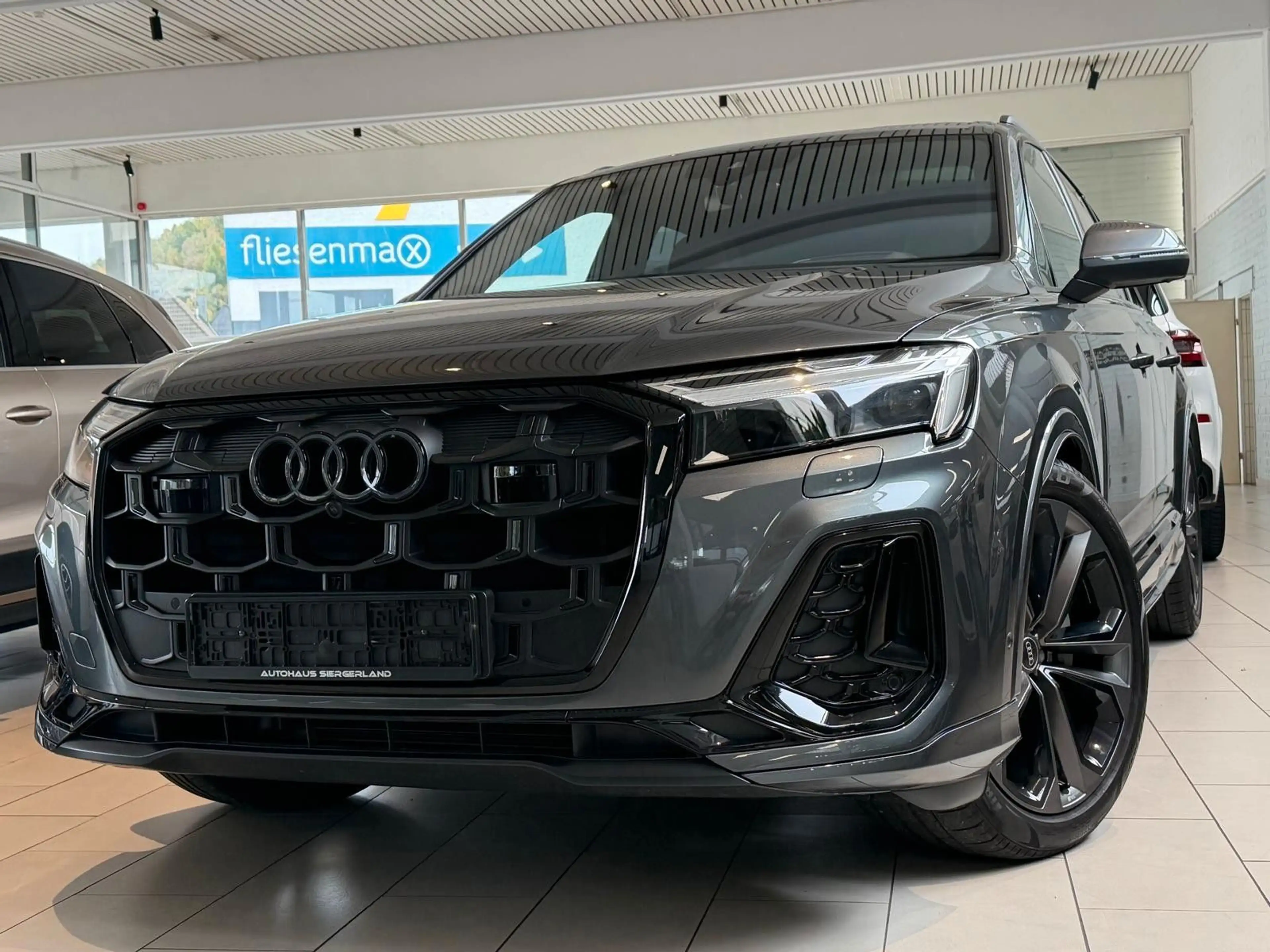 Audi Q7 50 TDI quattro S line/Pano/7-Sitzer/1.Hand — photo 5