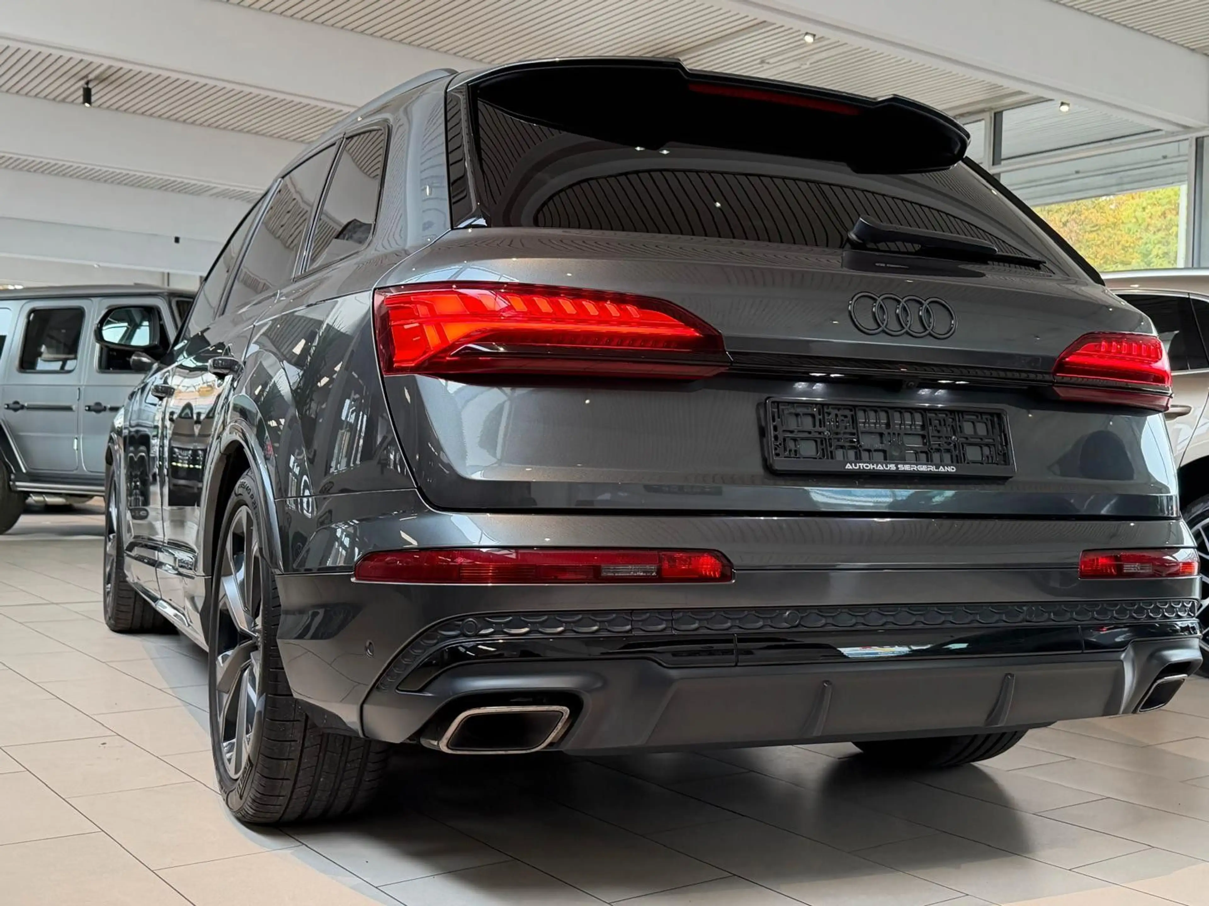 Audi Q7 50 TDI quattro S line/Pano/7-Sitzer/1.Hand — photo 4