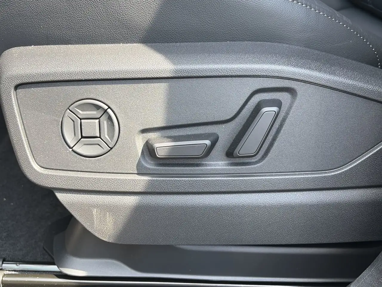 Audi Q5 photo Audi Q5