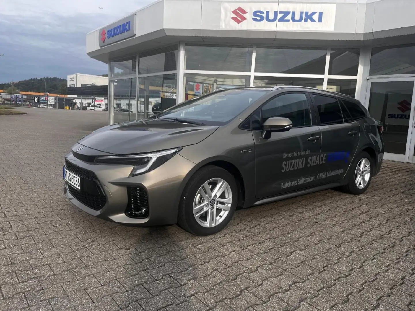 Suzuki Swace 1.8 Hybrid Comfort+ Bronce - 1