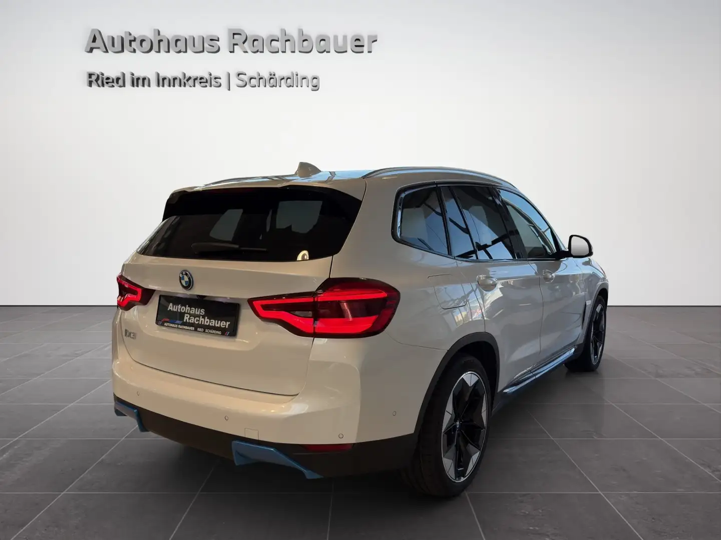 BMW iX3 Impressive G08 Weiß - 2