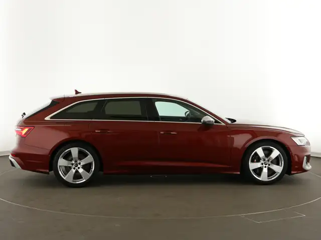 Audi S6 view 8