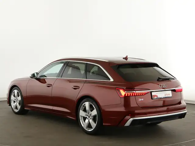 Audi S6 view 5