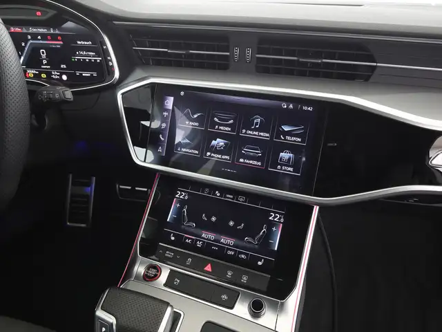 Audi S6 view 13