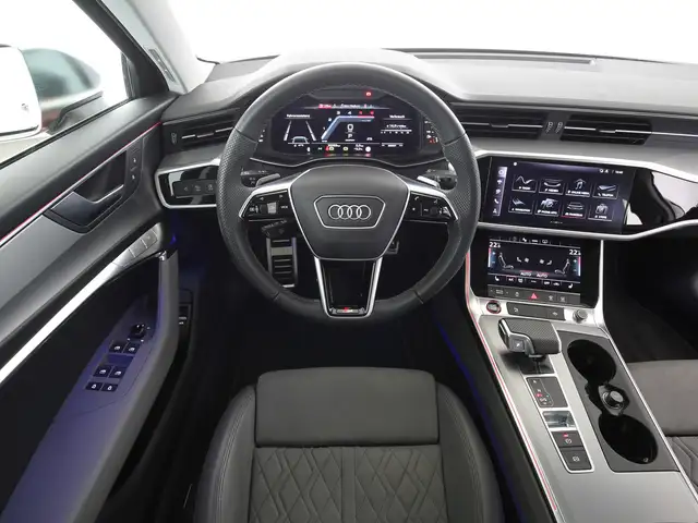 Audi S6 view 10