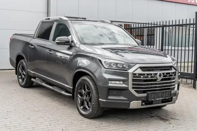 SsangYong Musso Grand 2.2D 4X4 Black Edition - Rolcover - 33.000ex