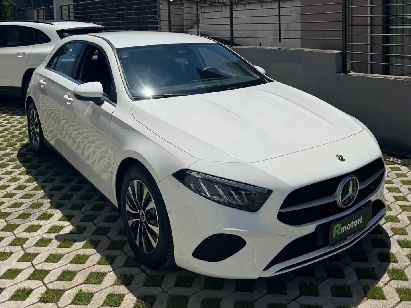 Mercedes-Benz A 180 A 180 d Line Advanced Plus auto Bianco - 1