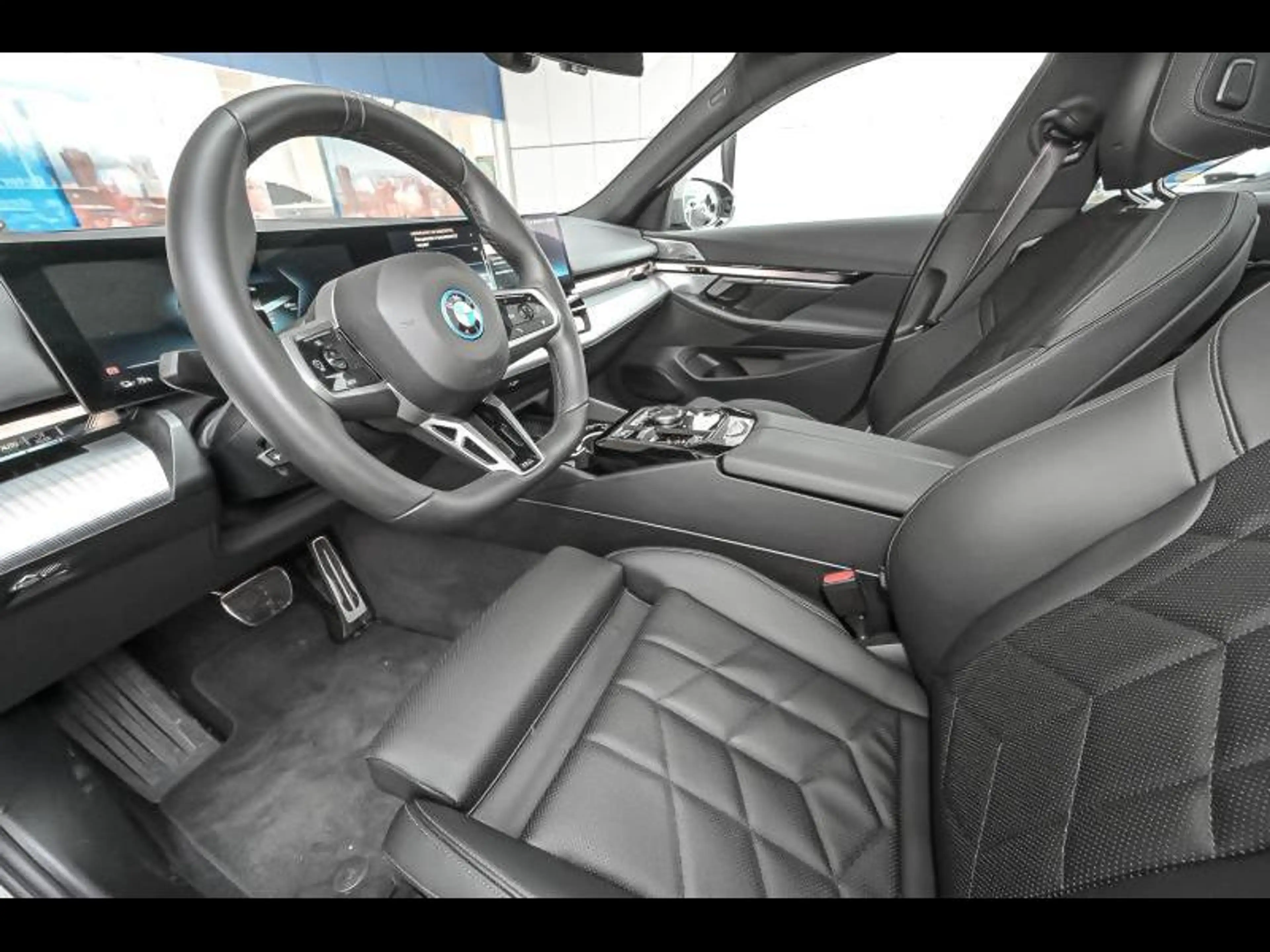 BMW i5 eDrive40e M Sportpakket Pro — photo 6