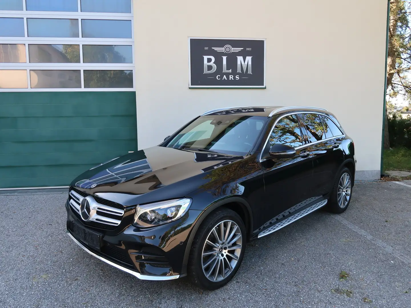 Mercedes-Benz GLC 250 GLC 250 d 4Matic AMG Head Up Kamera ACC Keyless Schwarz - 2