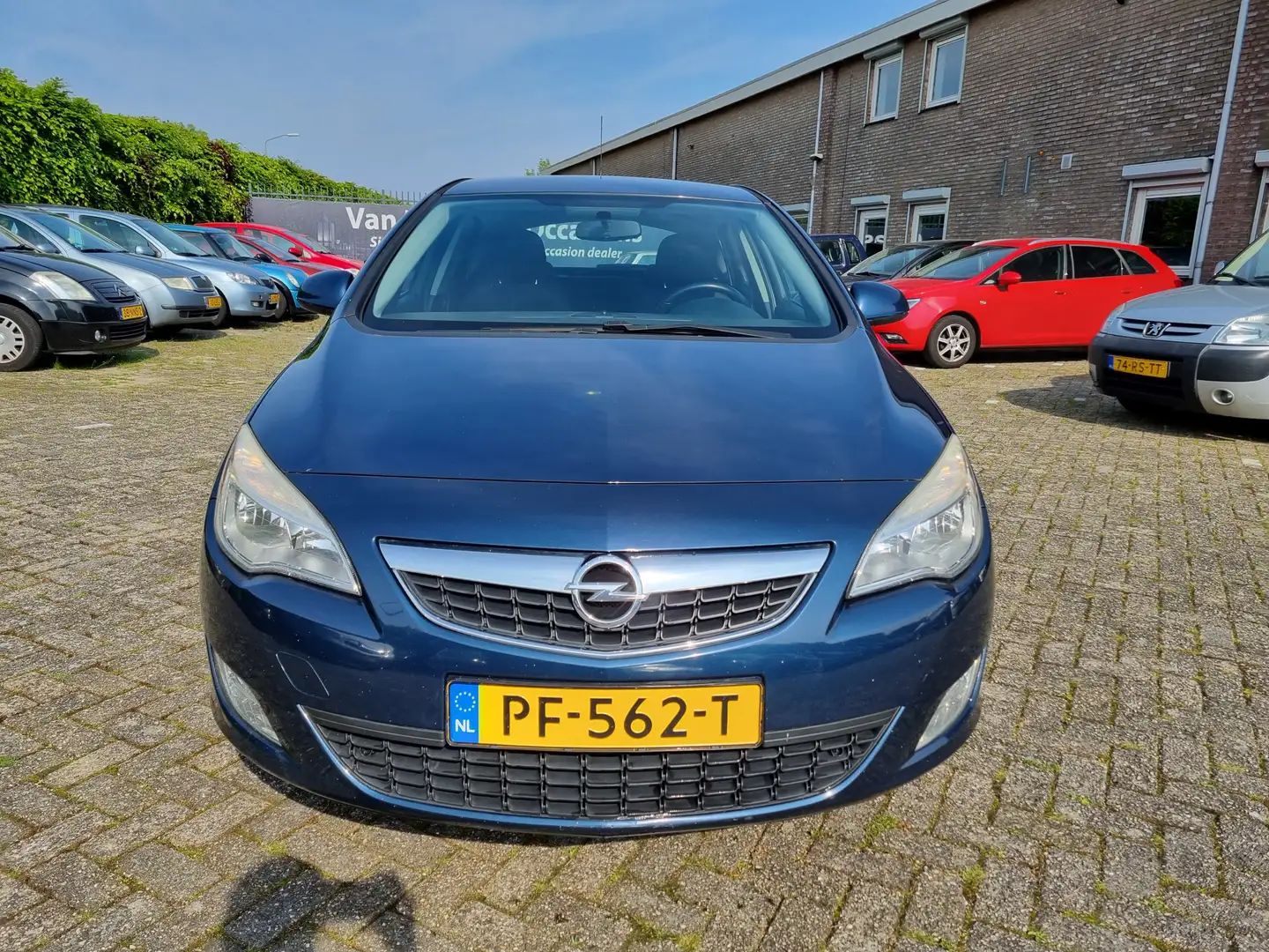 Opel Astra 1.6 Sport NIEUWE APK | LEUKE AUTO! Blauw - 2