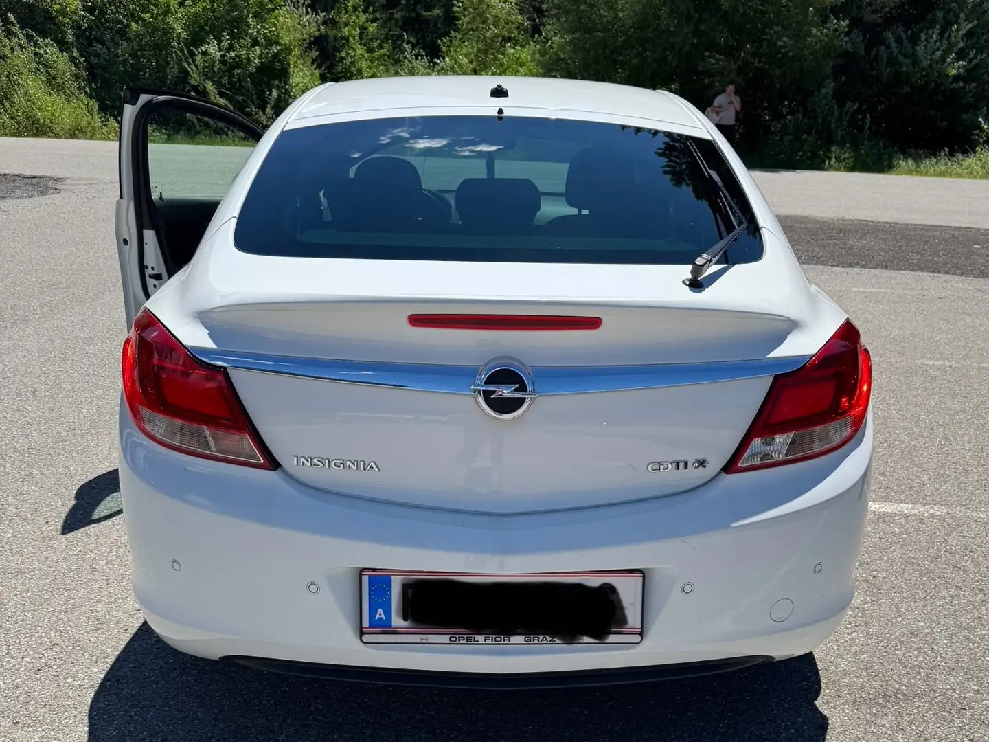 Opel Insignia Insignia 2,0 CDTI Cosmo Ecotec Allrad Aut. Cosmo Weiß - 1