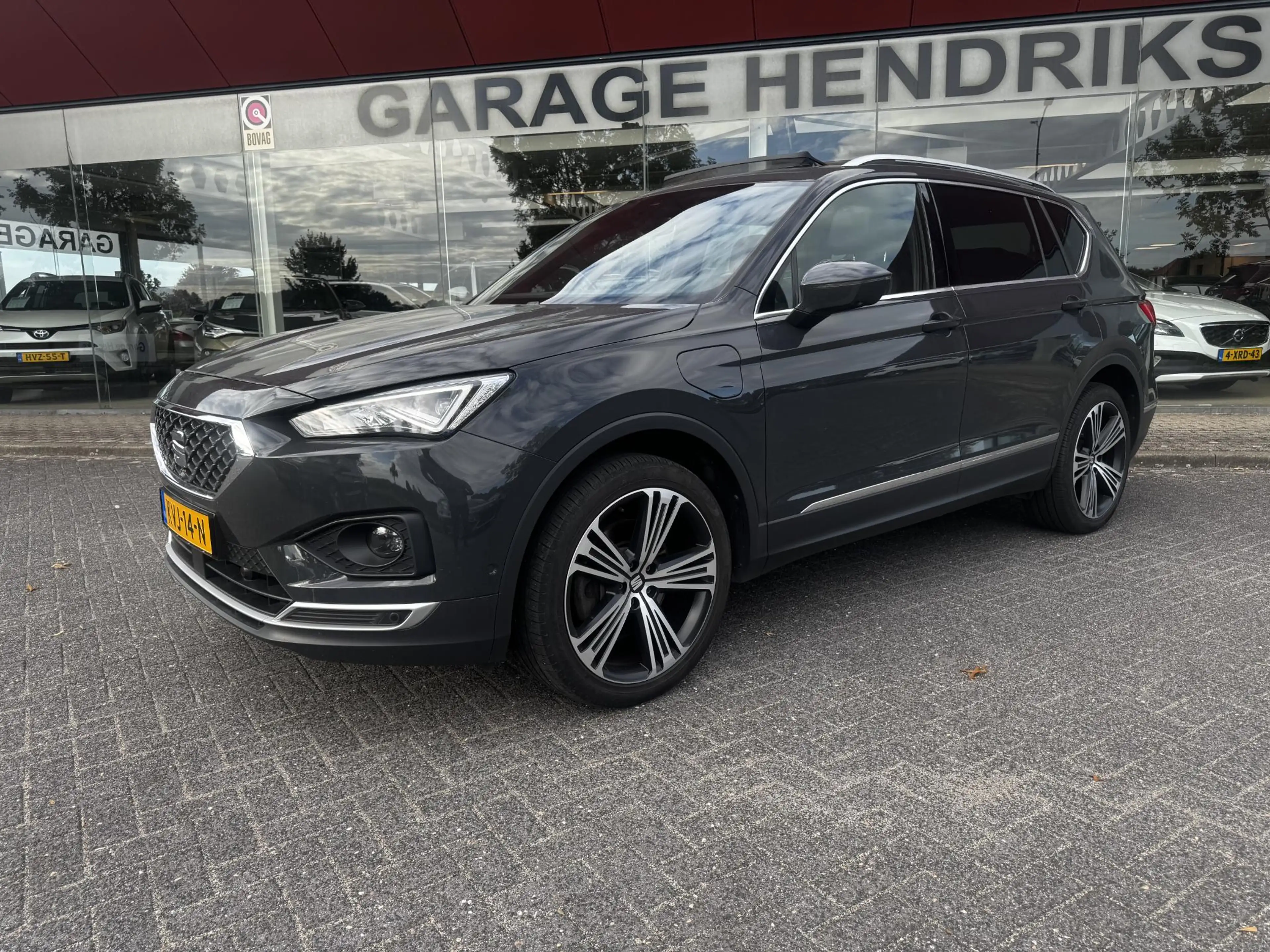 SEAT Tarraco 1.4 TSI e-Hybrid PHEV Xperience Business Intense | — photo 3