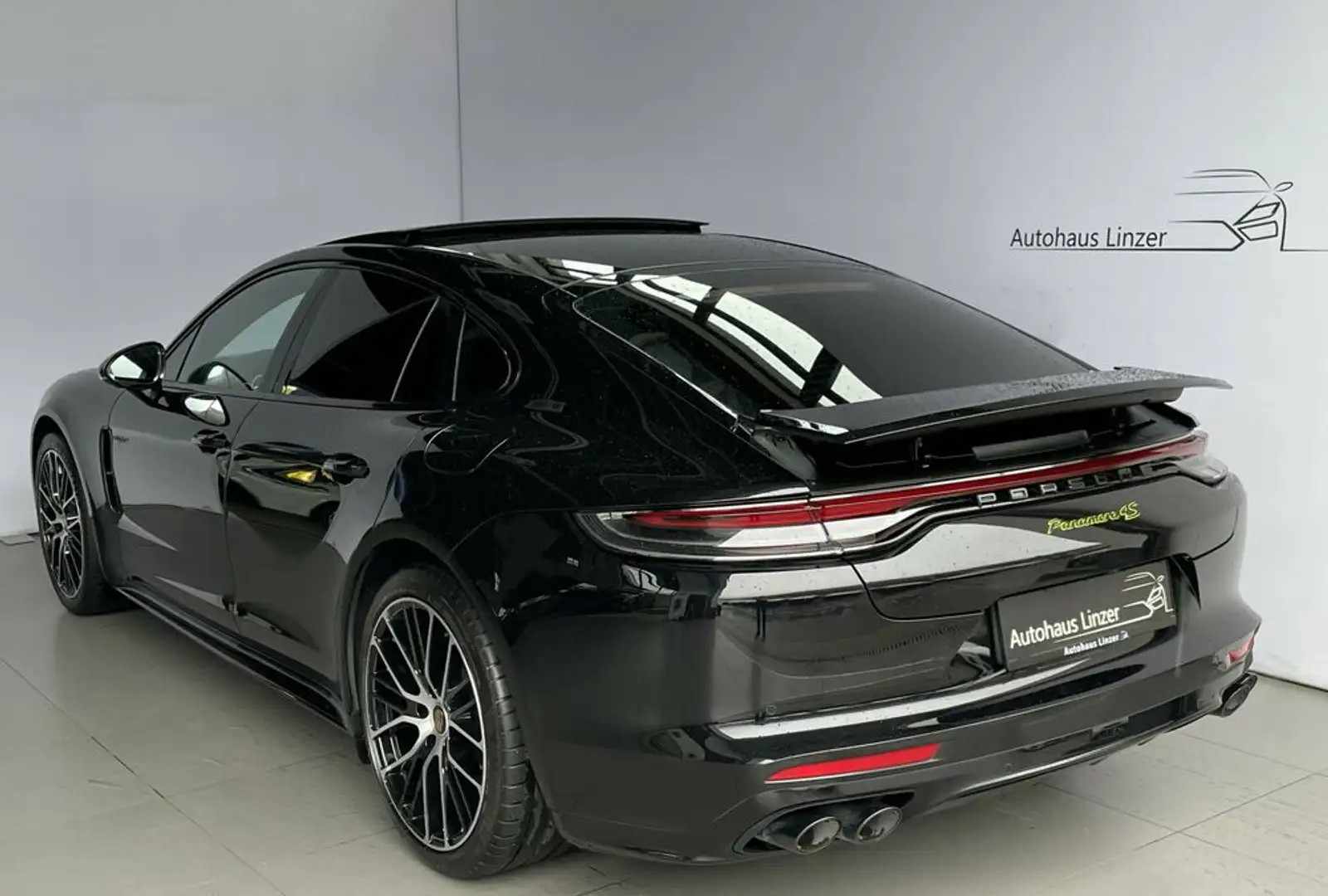 Porsche Panamera 4S EHybrid *MATRIX*SoftC*PANO*BOSE*HuD*21 Schwarz - 2