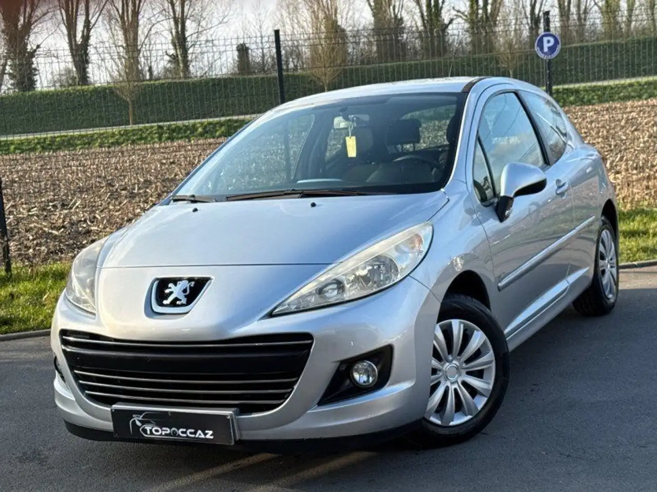 Peugeot 207 1.6 HDI 92CH - 98G * 3.P * 145.000KM * 2