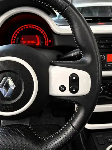 Renault Twingo view 16
