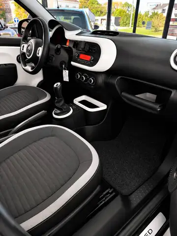 Renault Twingo view 11