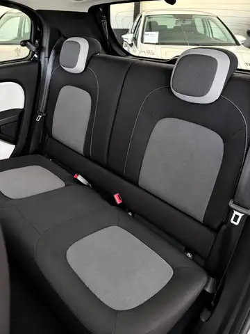 Renault Twingo view 12
