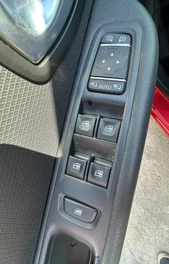 Renault Clio Clio 1.5 dci Moschino Zen 90cv — foto 13
