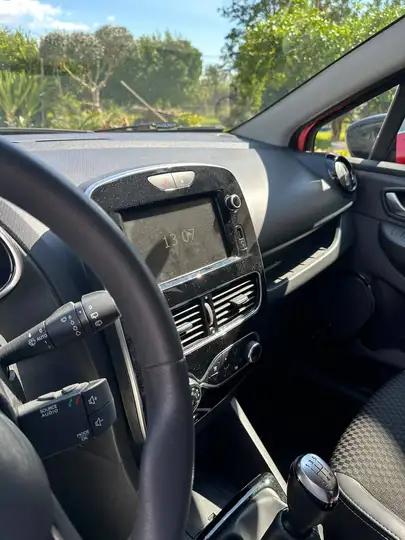 Renault Clio Clio 1.5 dci Moschino Zen 90cv — foto 12