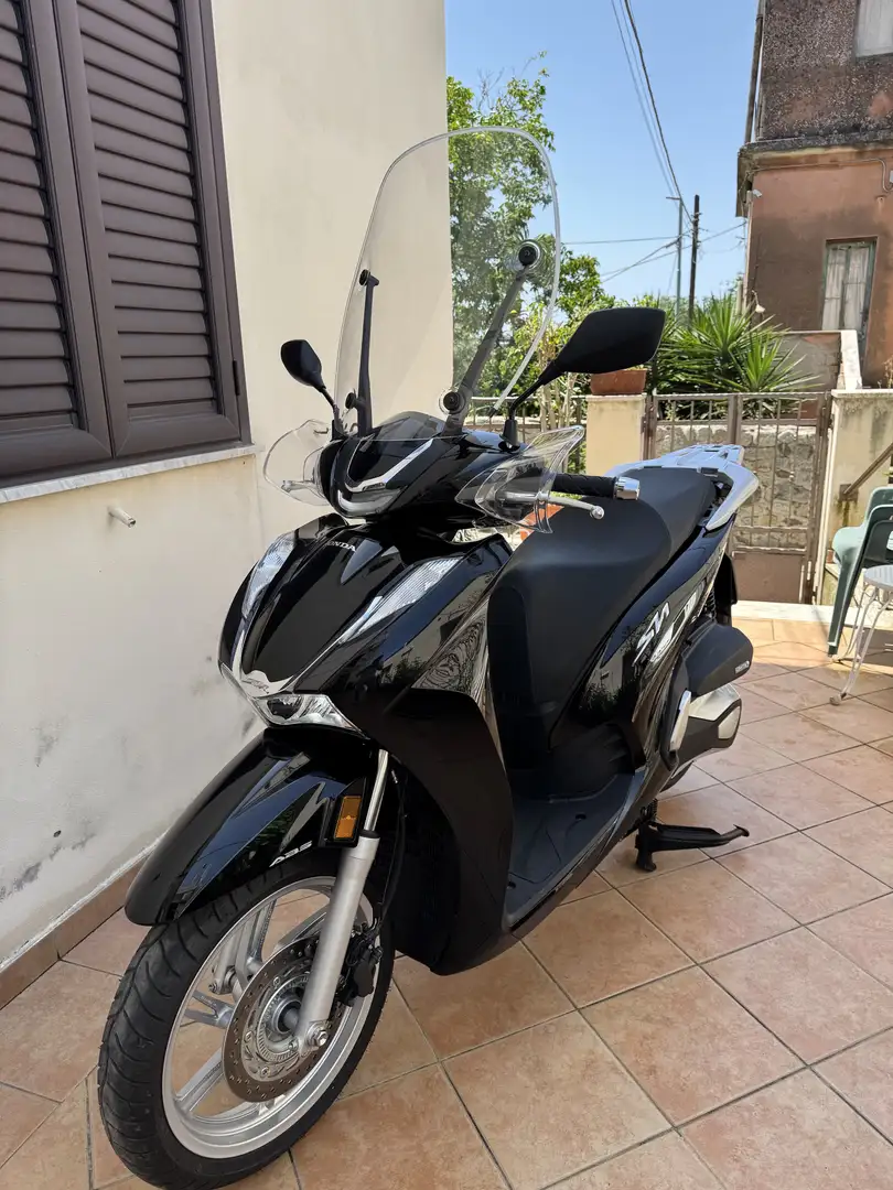 Honda SH 350i Schwarz - 2