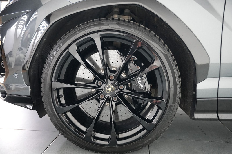 Lamborghini Urus /PANO/23ZOLL/B&O-3D/360KAM/HEAD-UP — photo 15