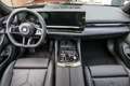 BMW 520 d xDrive M Sport SHZ 360 HUD AHK Pano har/kar Schwarz - thumbnail 4