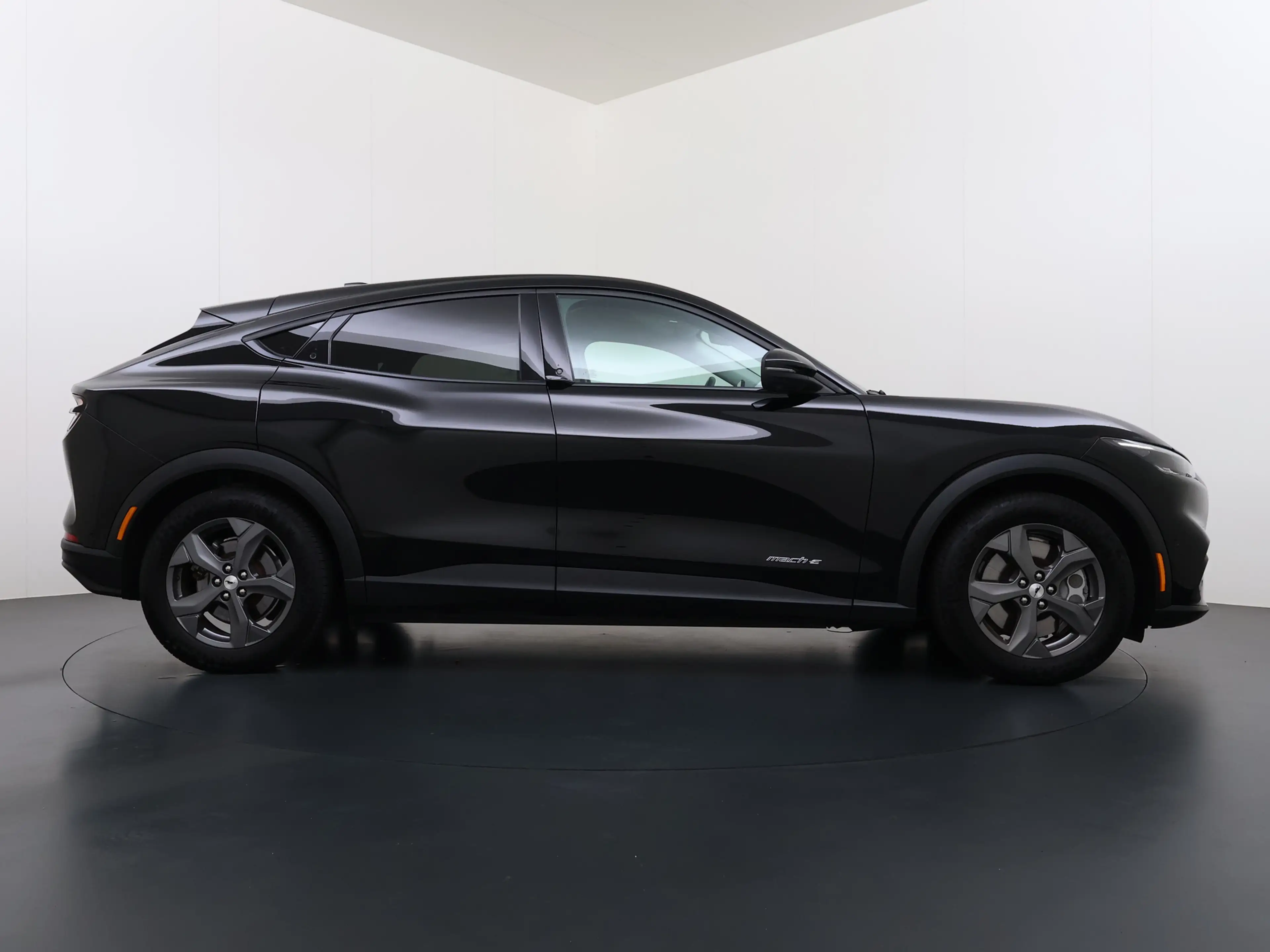 Ford Mustang Mach-E RWD 75kWh SOH 95% Adap.Cruise B&O®-Hifi Leder+Memo — photo 34