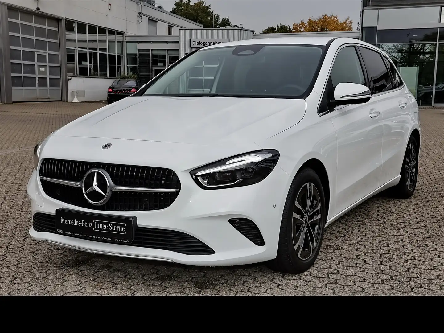 Mercedes-Benz B 200 DISTRONIC+360°+TOTWINKEL+KEYLESS+MBUX+17" Weiß - 1