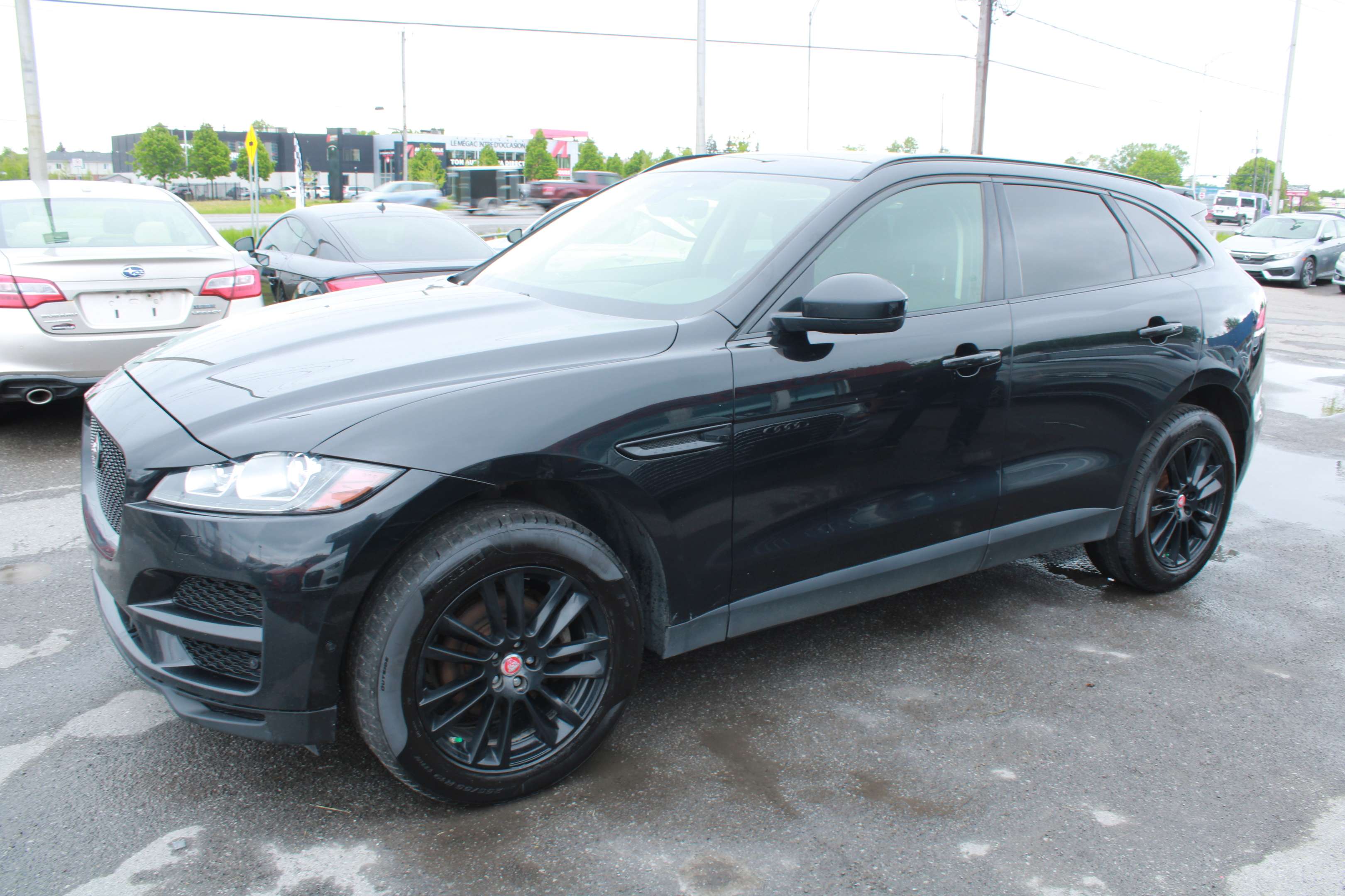 2019 Jaguar F-Pace Prestige - Image 3